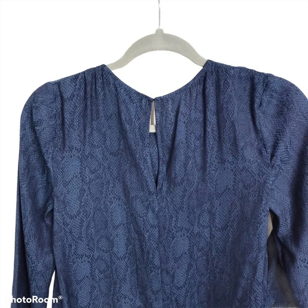 Bcbgeneration blue snakeskin shift dress XXS NWOT - Picture 6 of 9